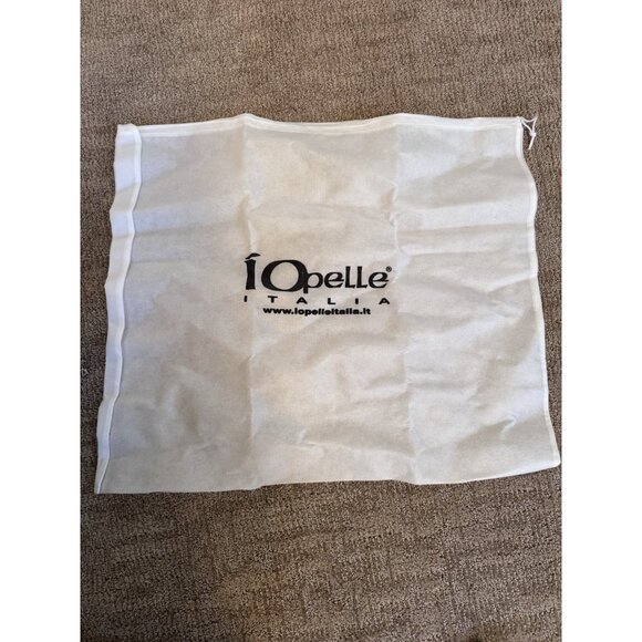 NWT IO PELLE ITALIA Large SKULL Embossed Leather Shoulder Bag Tote $695 Black - Picture 9 of 15